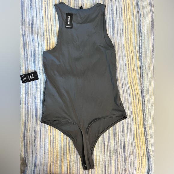 Express Charcoal Gray High Neck Bodysuit Size Medium NWT - Picture 3 of 3